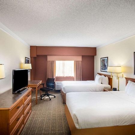 La Quinta Inn By Wyndham Austin Capitol / Downtown Екстер'єр фото