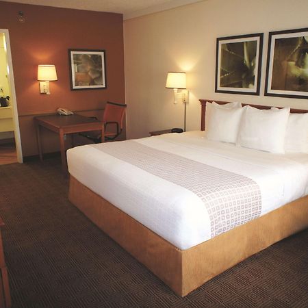 La Quinta Inn By Wyndham Austin Capitol / Downtown Екстер'єр фото