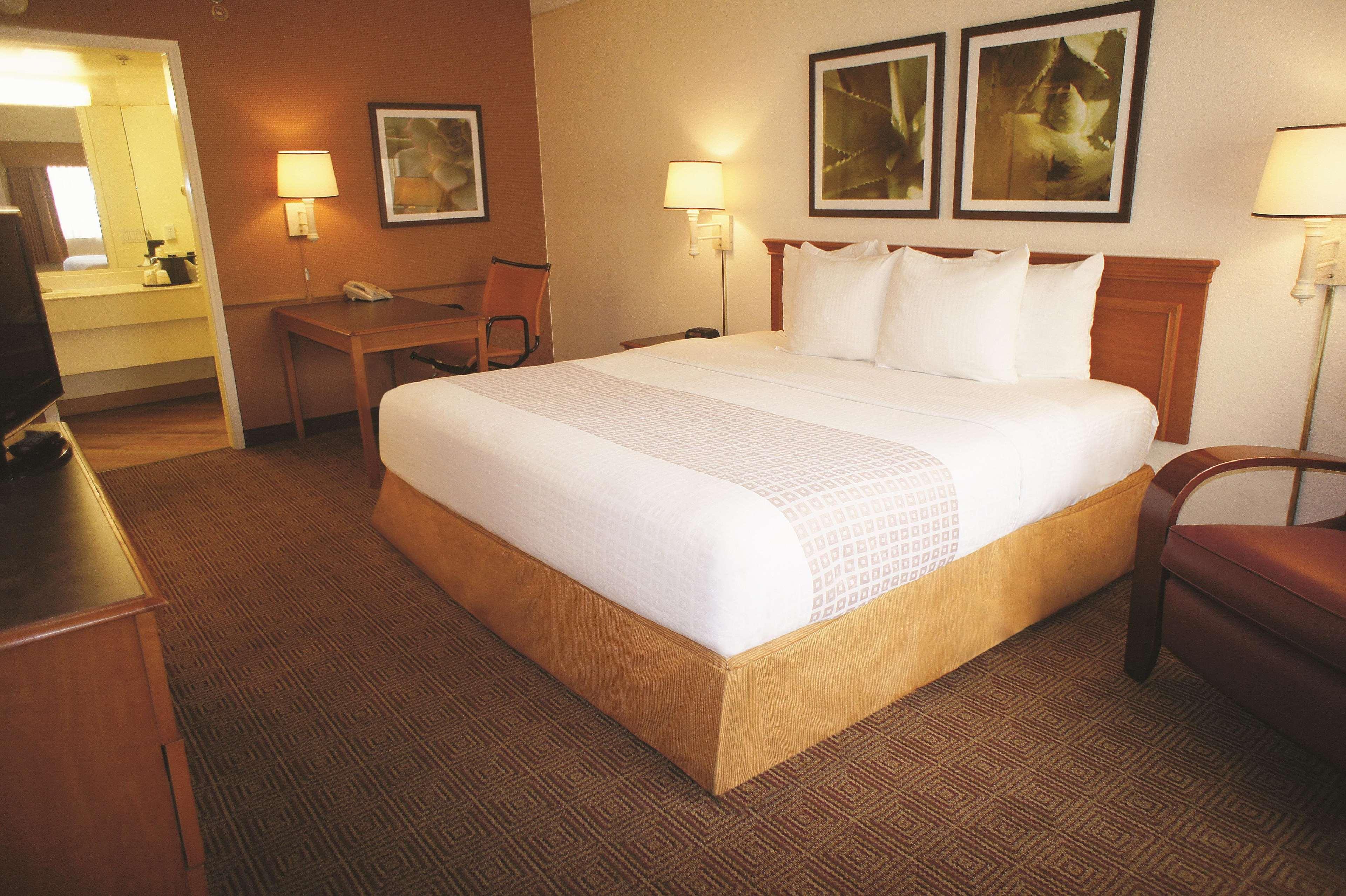 La Quinta Inn By Wyndham Austin Capitol / Downtown Екстер'єр фото