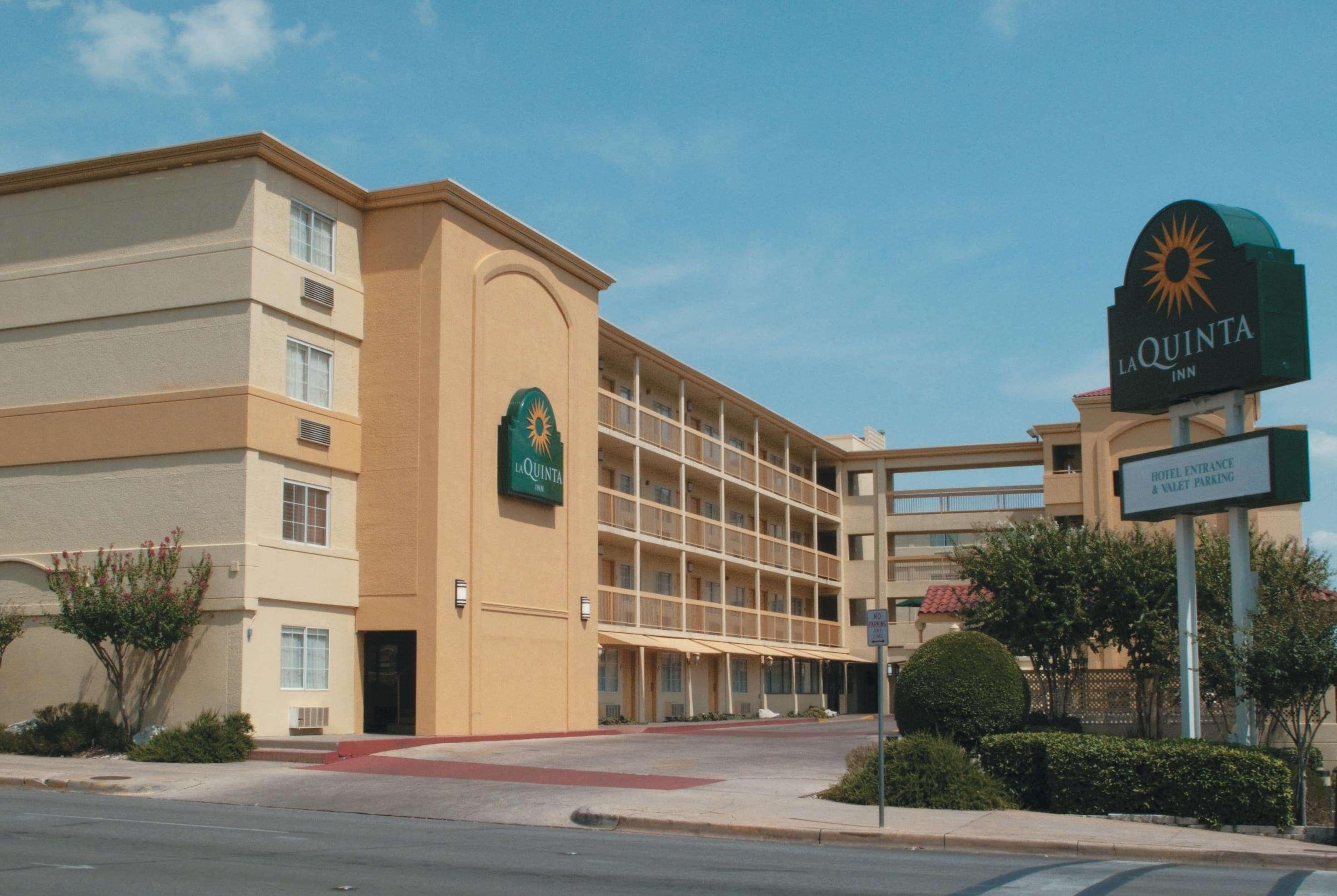 La Quinta Inn By Wyndham Austin Capitol / Downtown Екстер'єр фото
