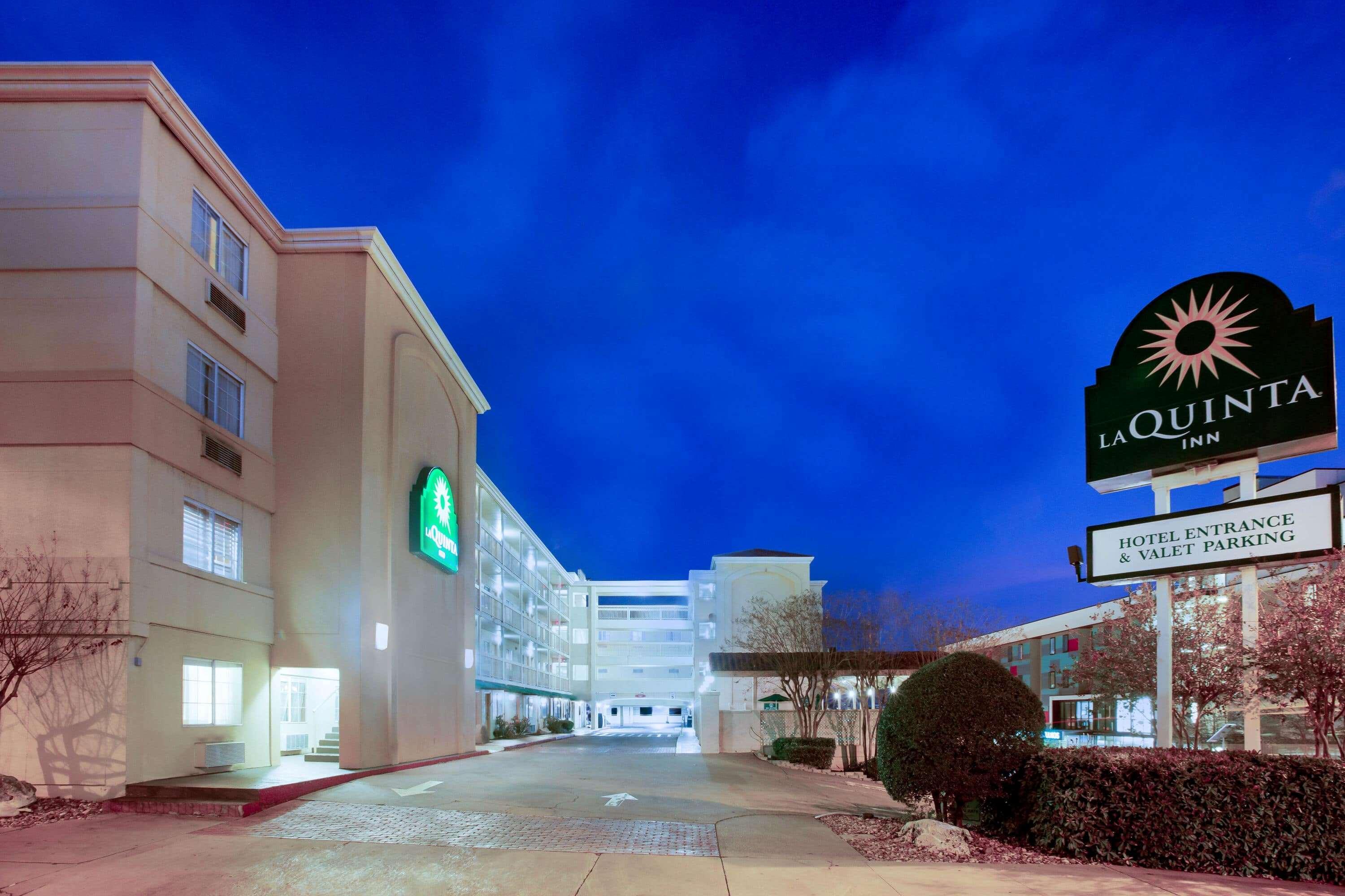 La Quinta Inn By Wyndham Austin Capitol / Downtown Екстер'єр фото