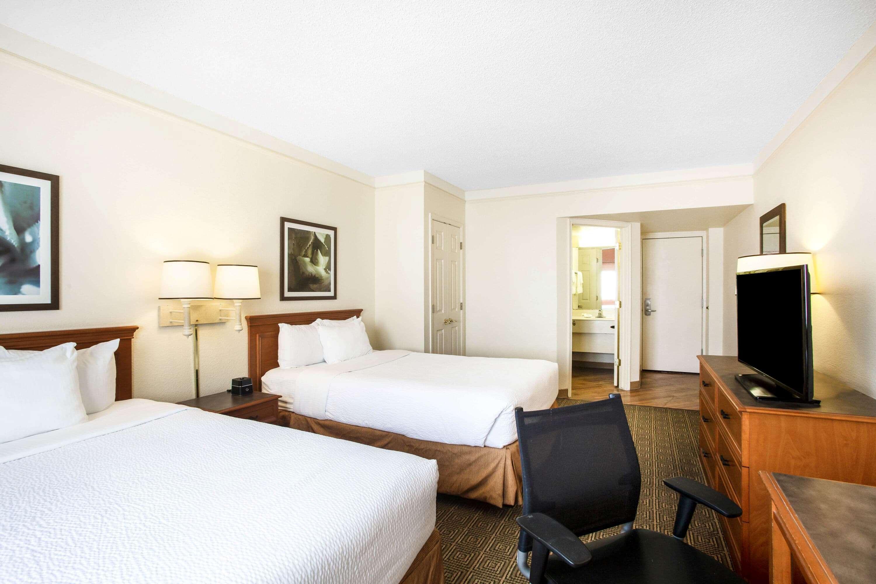 La Quinta Inn By Wyndham Austin Capitol / Downtown Екстер'єр фото